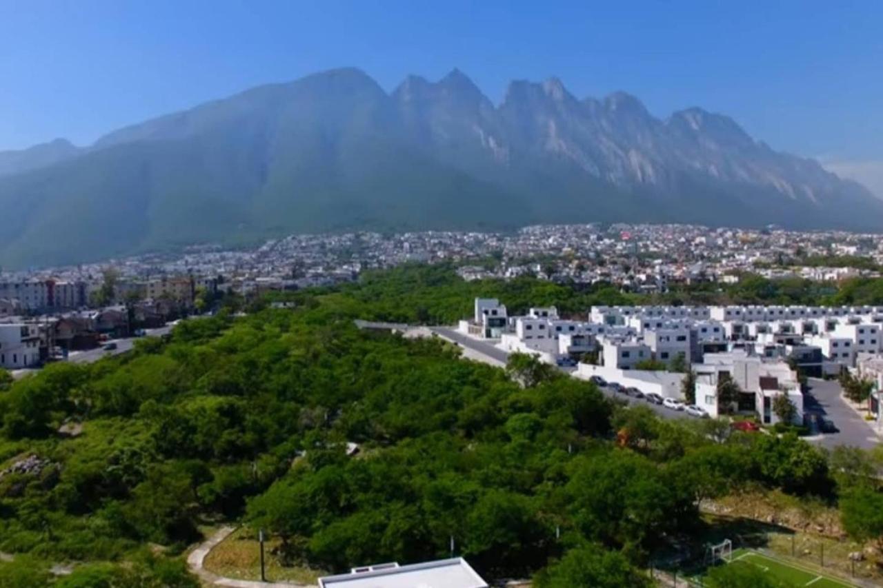 HABITACION EN MONTERREY A LADO DE UVM EN CUMBRES MONTERREY (México) | BOOKED